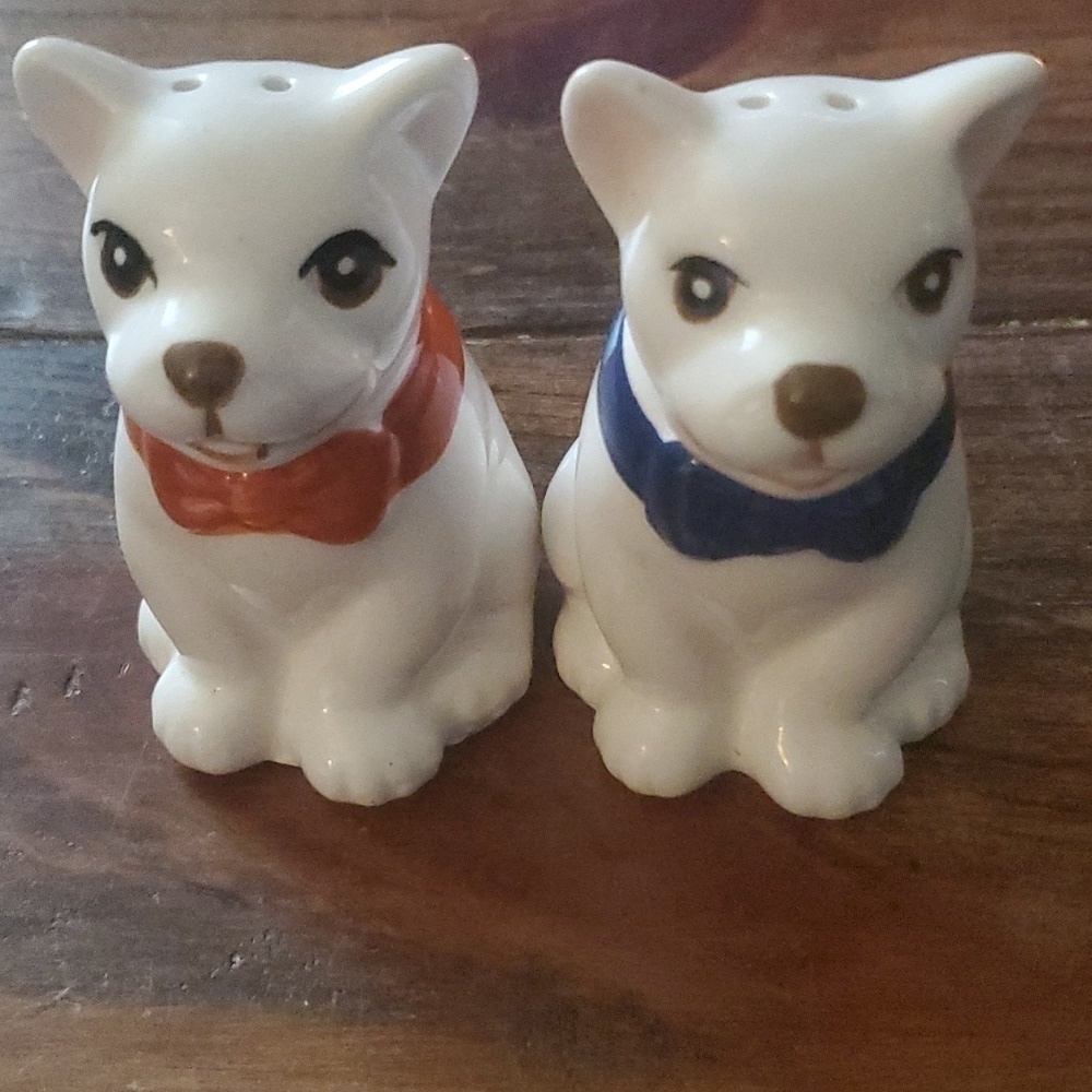 Vintage Bulldog Salt and Pepper Shakers